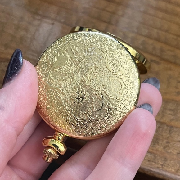 5/$45 Vintage Large 70s 80s Gold Tone Filigree Joy and Iman Pocket Watch C1 - Picture 9 of 11